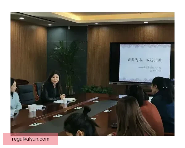 Son适应英国生活：融入社区与保持职业专注双线并进